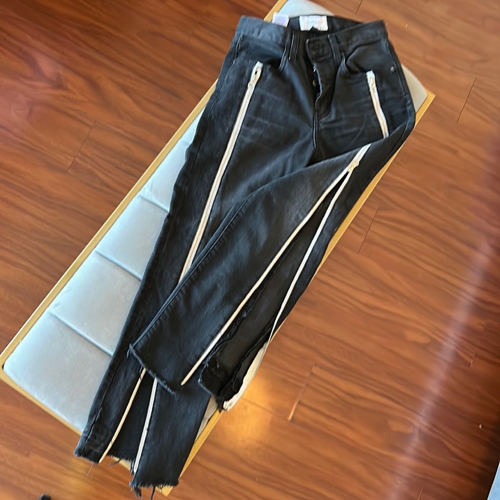 Woman’s charcoal black cropped Zipper jeans